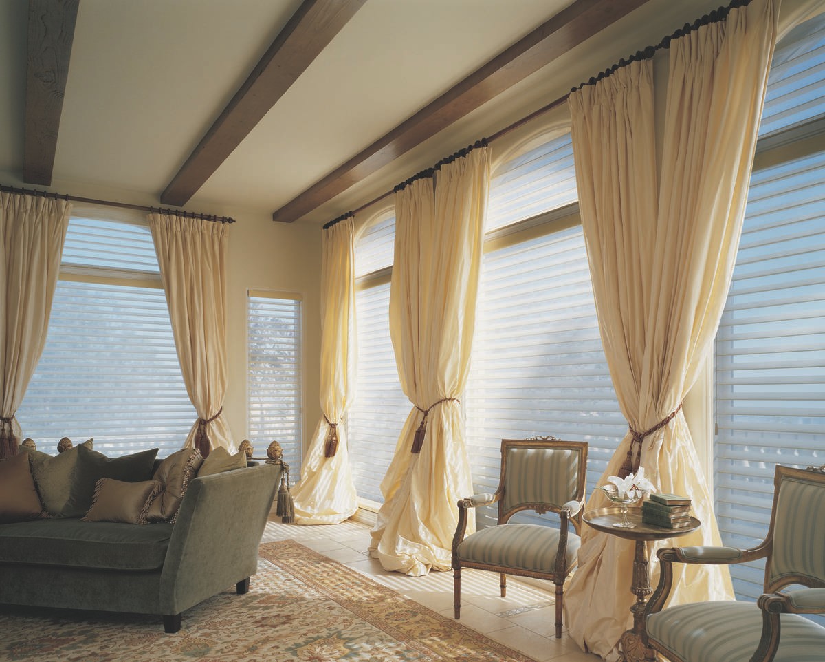 Silhouette® Shadings for homes near Boynton Beach, Florida (FL), including custom designs and other perks.